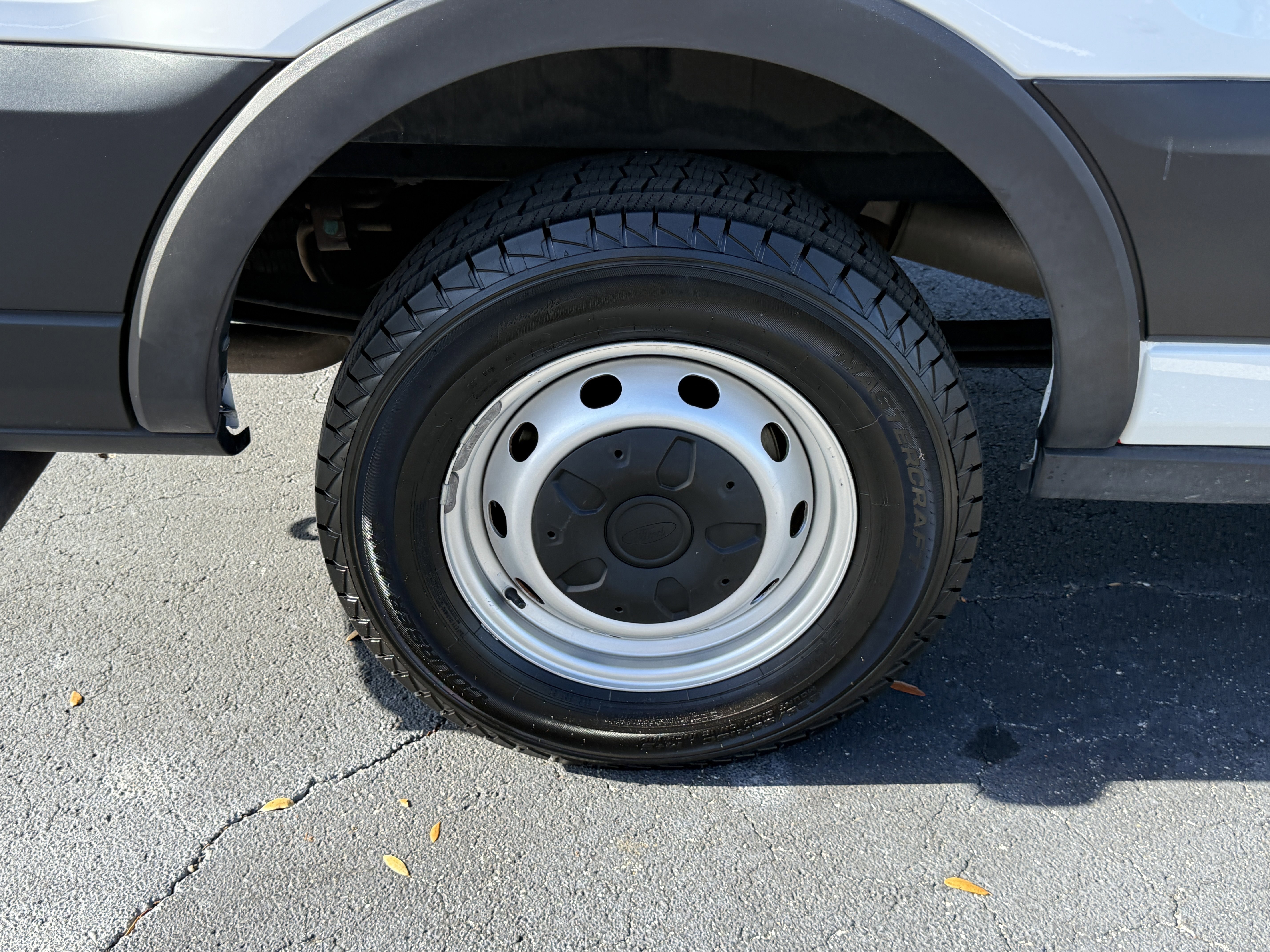 Certified 2022 Ford Transit 250 Medium Roof image 28