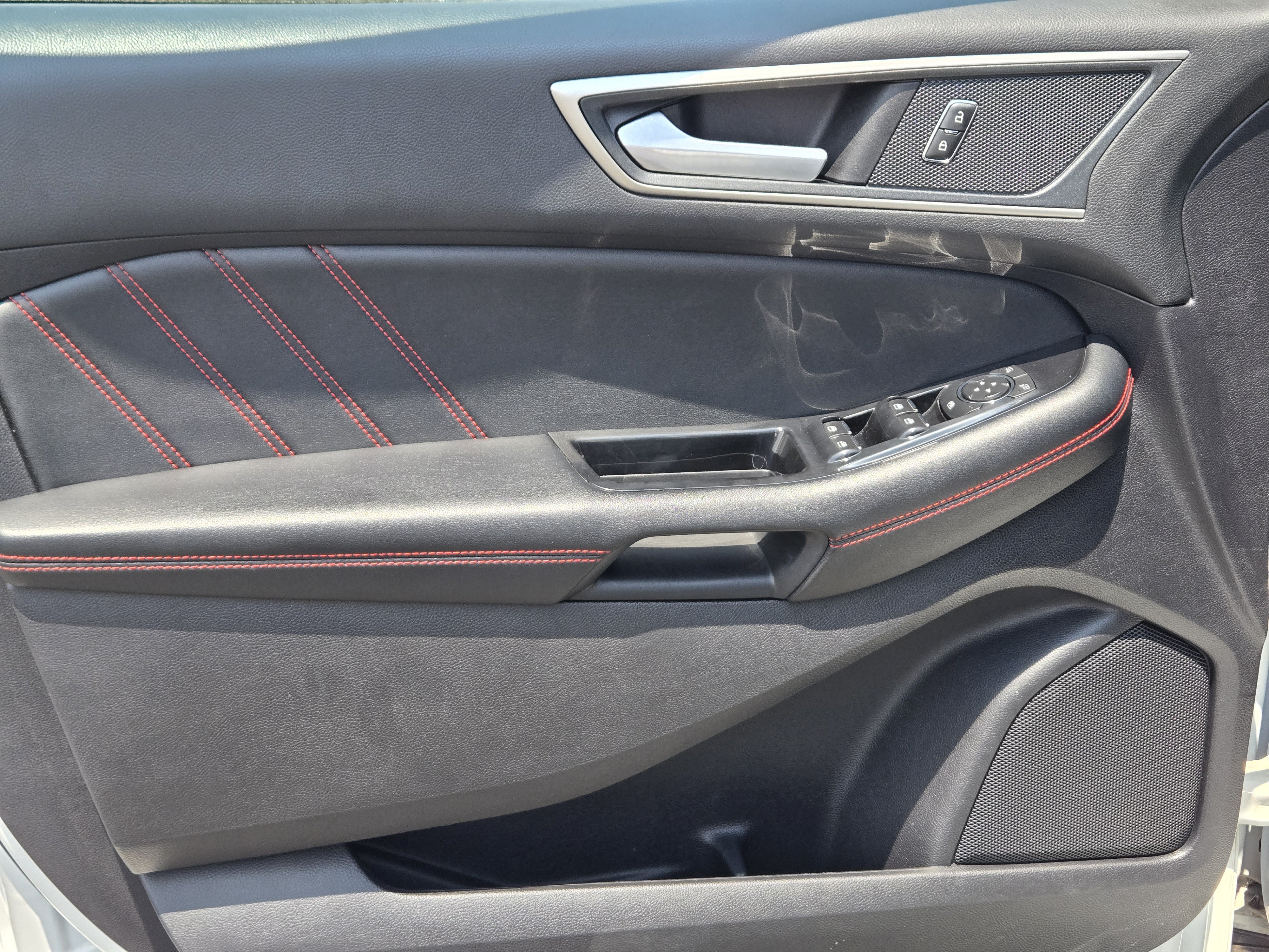 Certified 2020 Ford Edge ST-Line FWD image 14