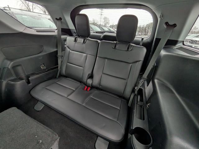 Certified 2021 Ford Explorer XLT w/ Equipment Group 202A image 17