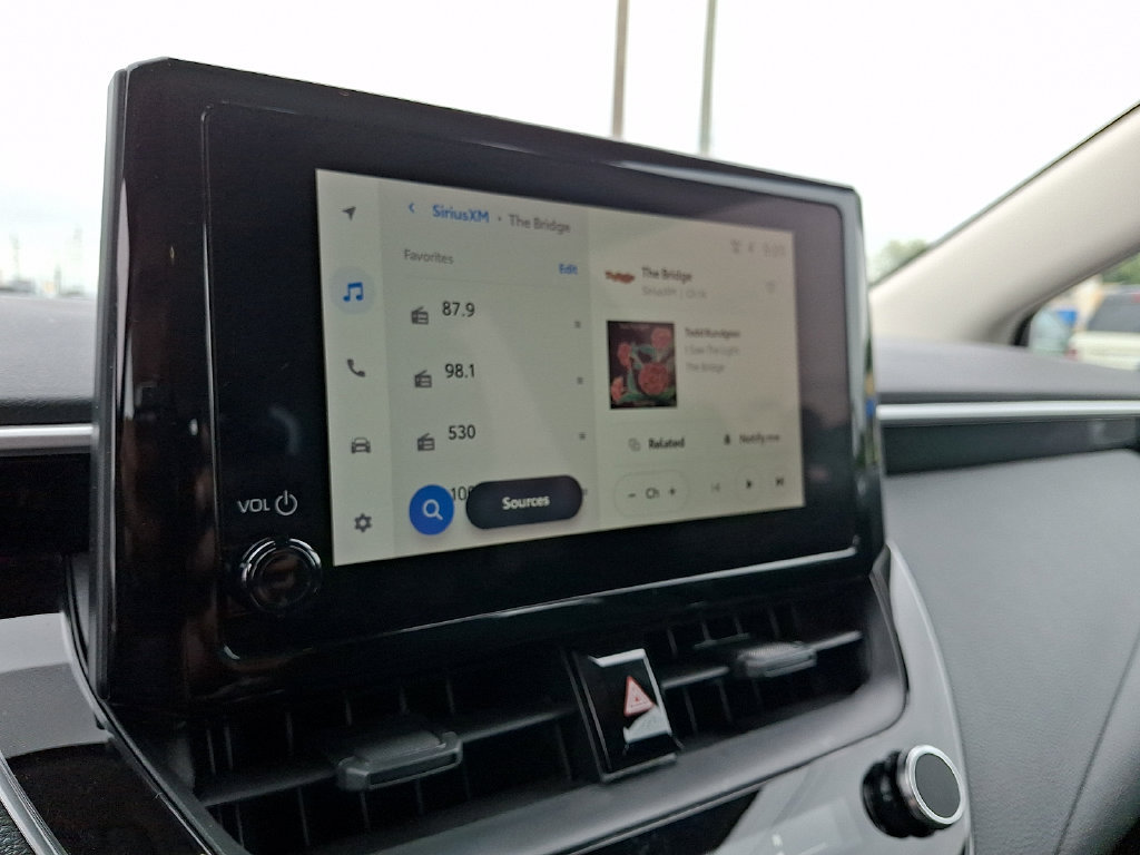 Used 2025 Toyota Corolla LE w/ Convenience Package FWD image 15