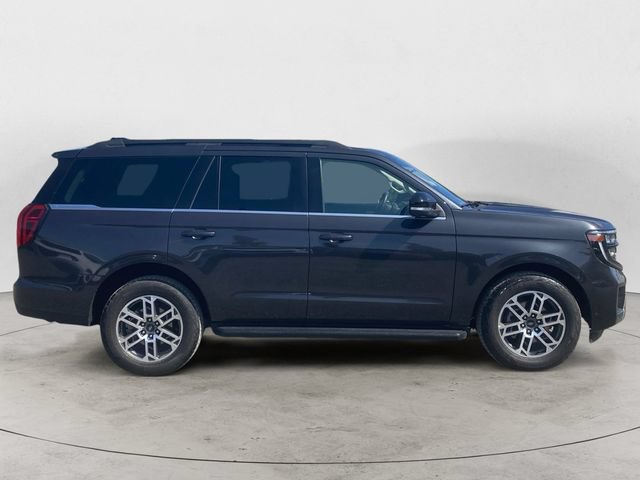 Certified 2025 Ford Expedition Active AWD/4WD image 4