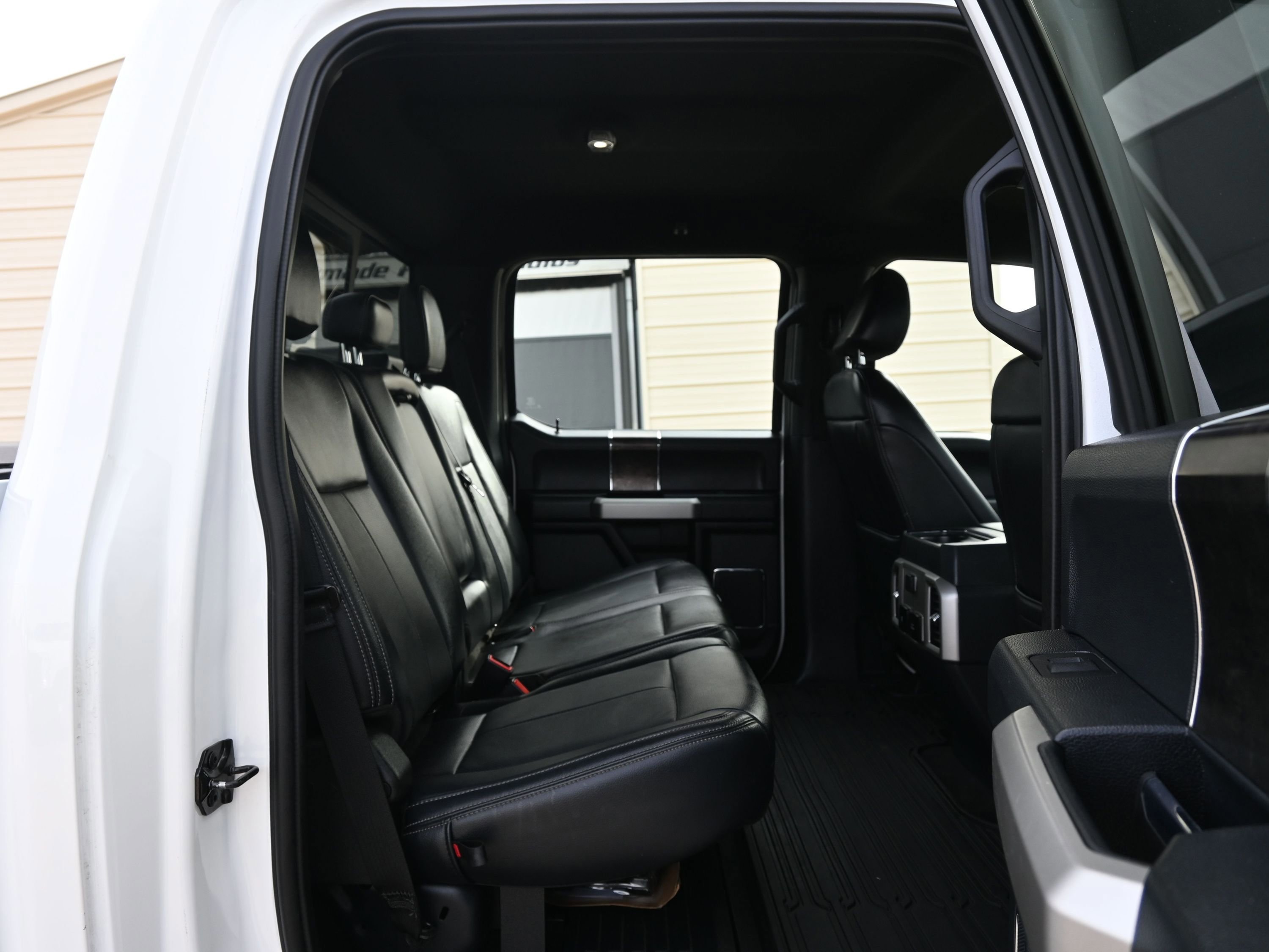 Certified 2022 Ford F350 Lariat w/ Lariat Ultimate Package image 16