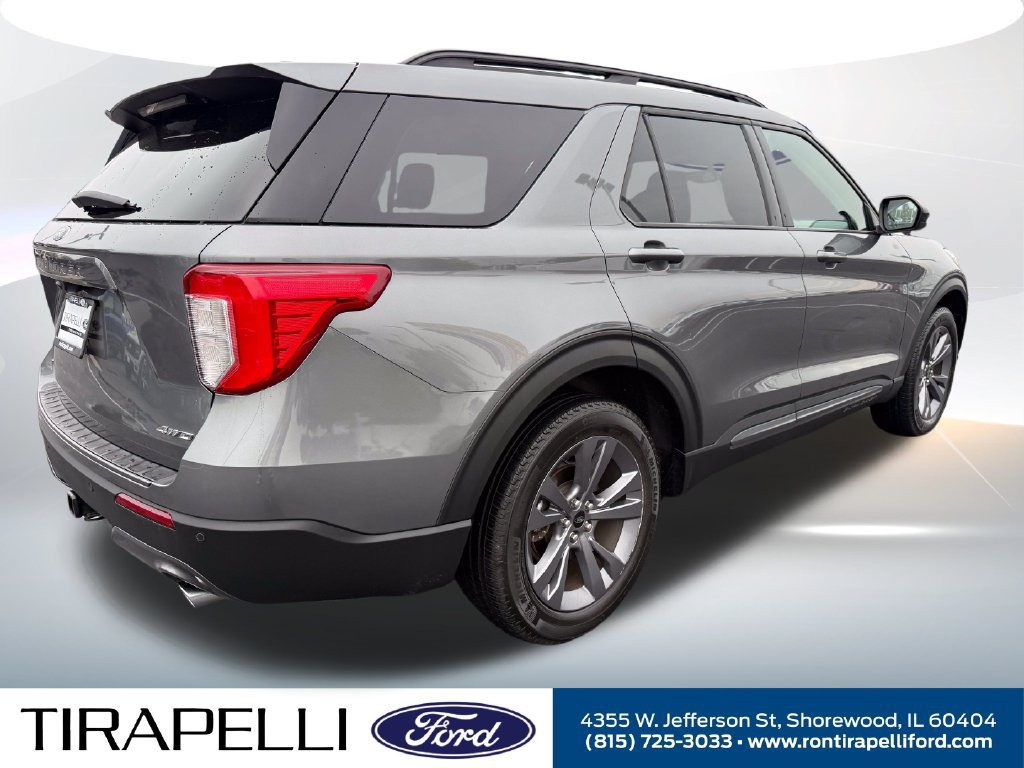 Certified 2023 Ford Explorer XLT w/ Equipment Group 202A AWD/4WD image 9