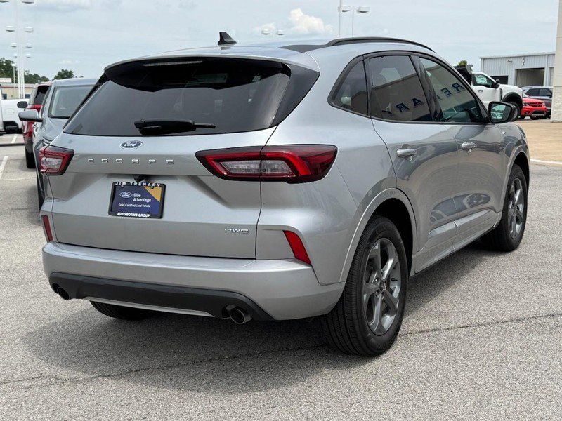 Certified 2024 Ford Escape ST-Line AWD/4WD image 3