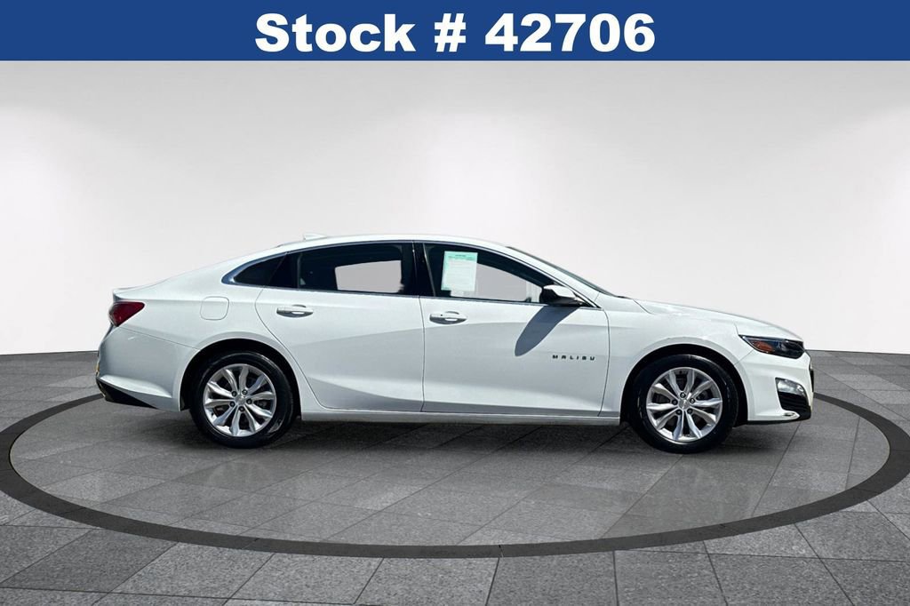 Used 2022 Chevrolet Malibu LT image 3