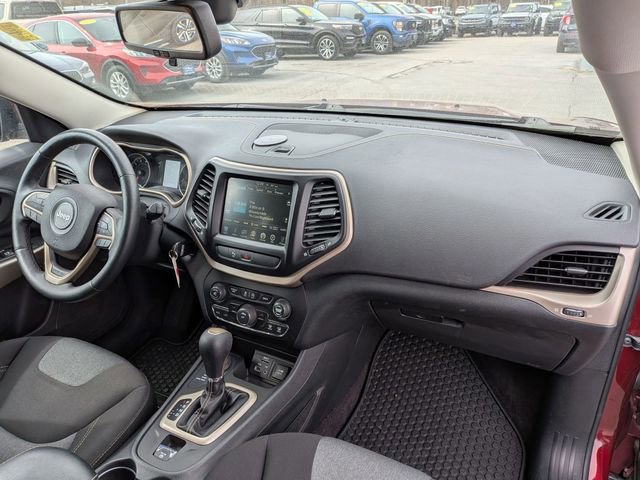 Used 2018 Jeep Cherokee Latitude image 20