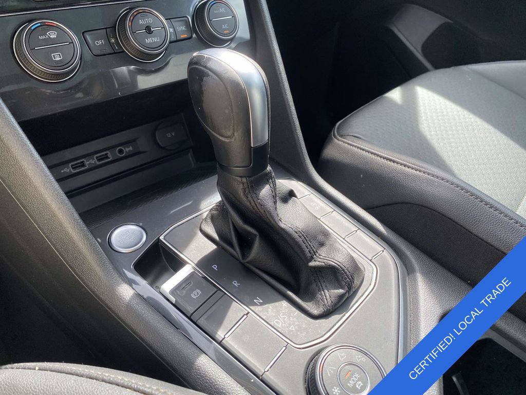 Used 2020 Volkswagen Tiguan SE AWD/4WD image 29