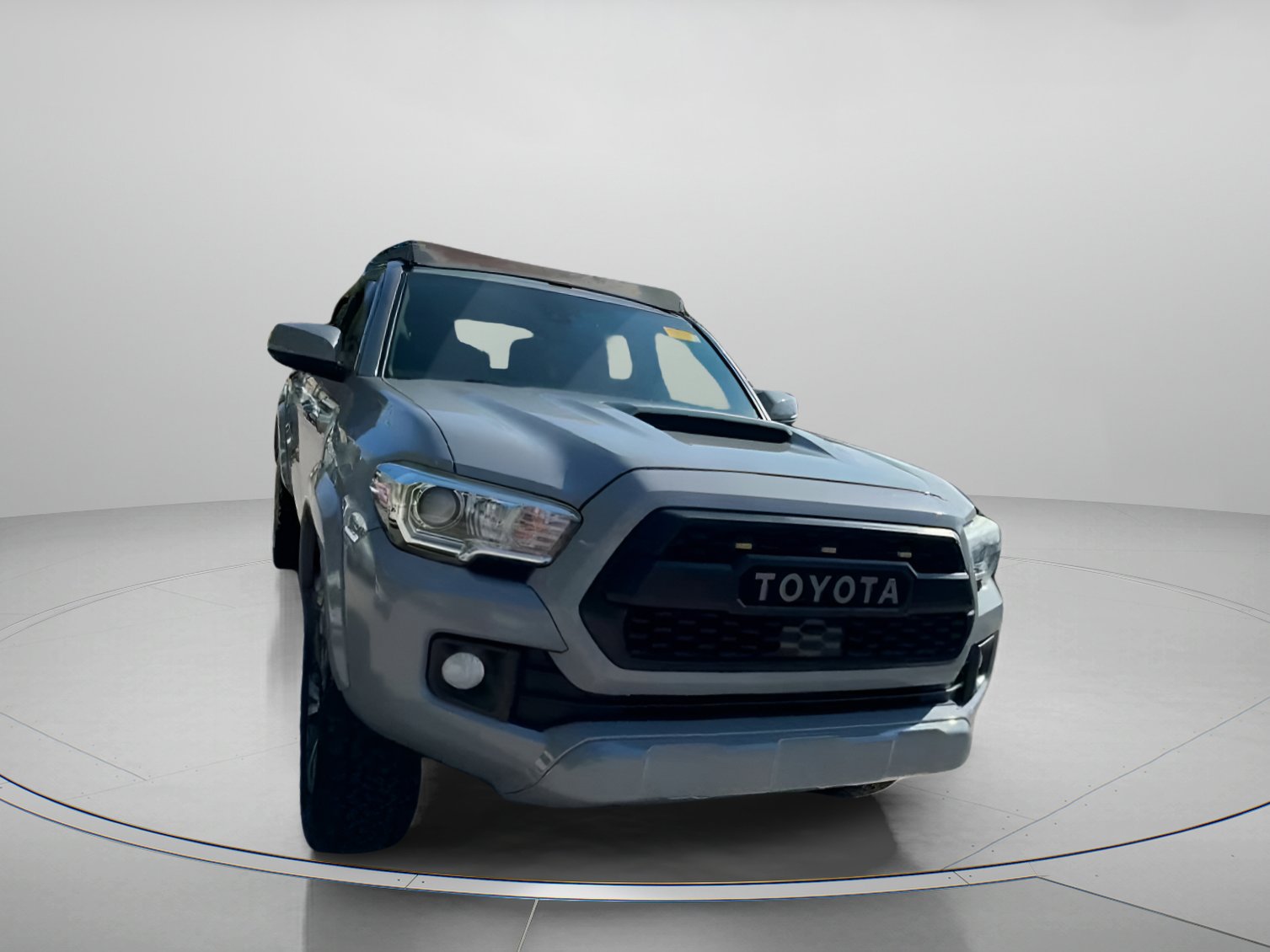 Used 2019 Toyota Tacoma TRD Sport image 4