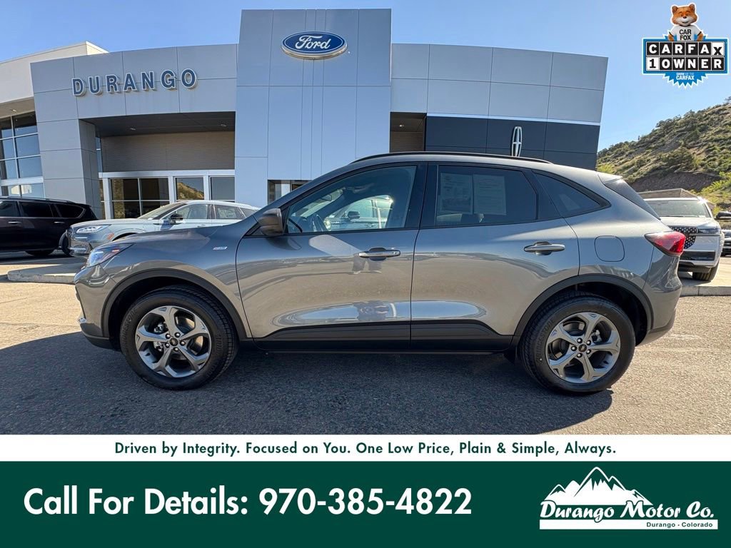 Certified 2025 Ford Escape ST-Line AWD/4WD image 3