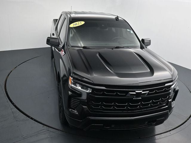 Used 2025 Chevrolet Silverado 1500 RST AWD/4WD image 18