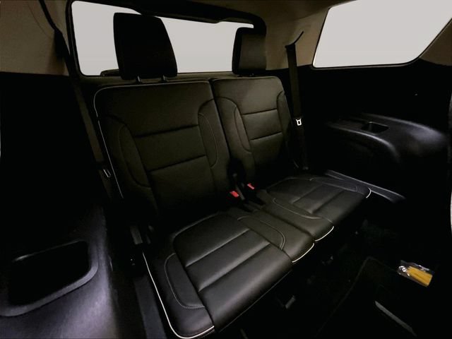 Used 2023 GMC Acadia Denali w/ Denali Technology Package AWD/4WD image 27