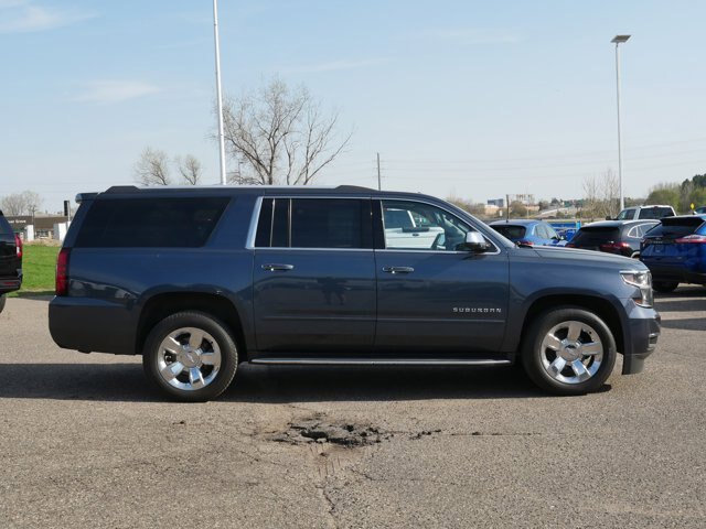 Used 2020 Chevrolet Suburban Premier AWD/4WD image 2