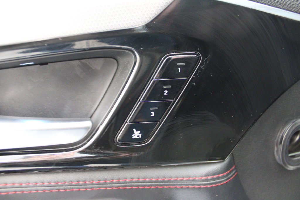 Used 2022 Acura MDX A-Spec AWD/4WD image 10