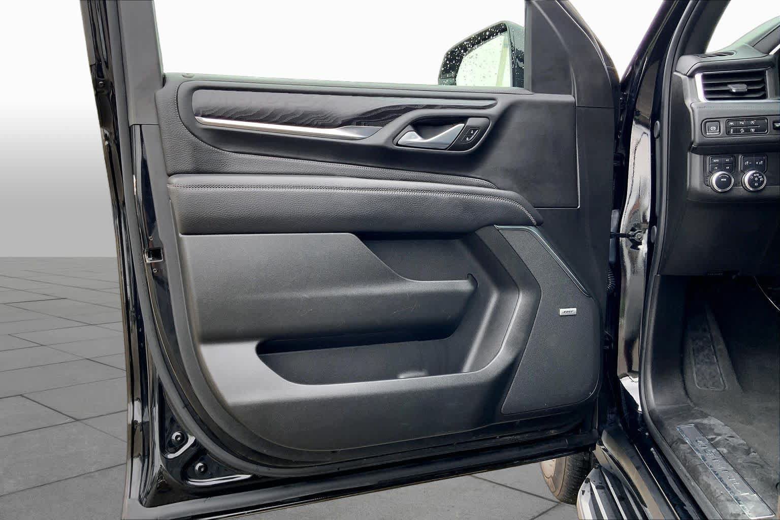 Used 2024 GMC Yukon XL Denali AWD/4WD image 22