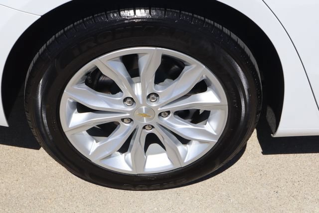 Used 2024 Chevrolet Malibu LT FWD image 9