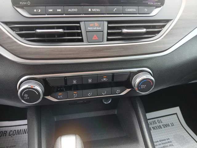 Used 2025 Nissan Altima 2.5 SV FWD image 21