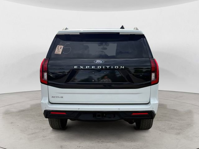 Certified 2025 Ford Expedition Active AWD/4WD image 4