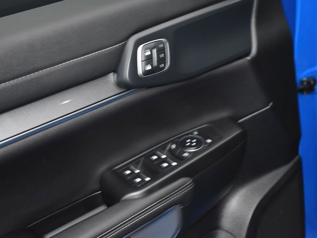 Certified 2025 Ford Ranger Lariat w/ FX4 Off-Road Package image 9