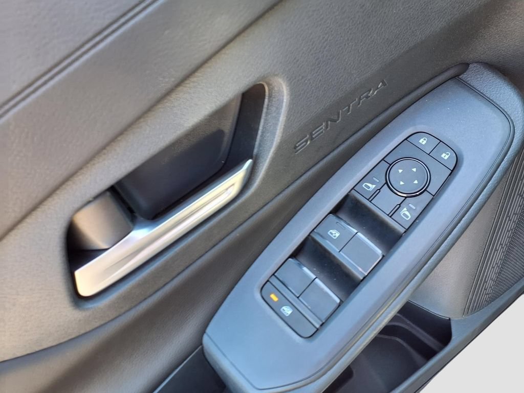 Used 2026 Nissan Sentra SV w/ SV Convenience Package FWD image 24