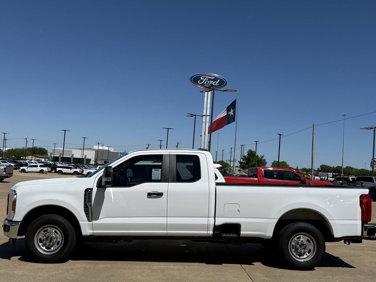 Certified 2025 Ford F250 XL w/ XL Chrome Package image 3