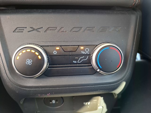 Certified 2025 Ford Explorer Active w/ Active Comfort Package RWD image 28