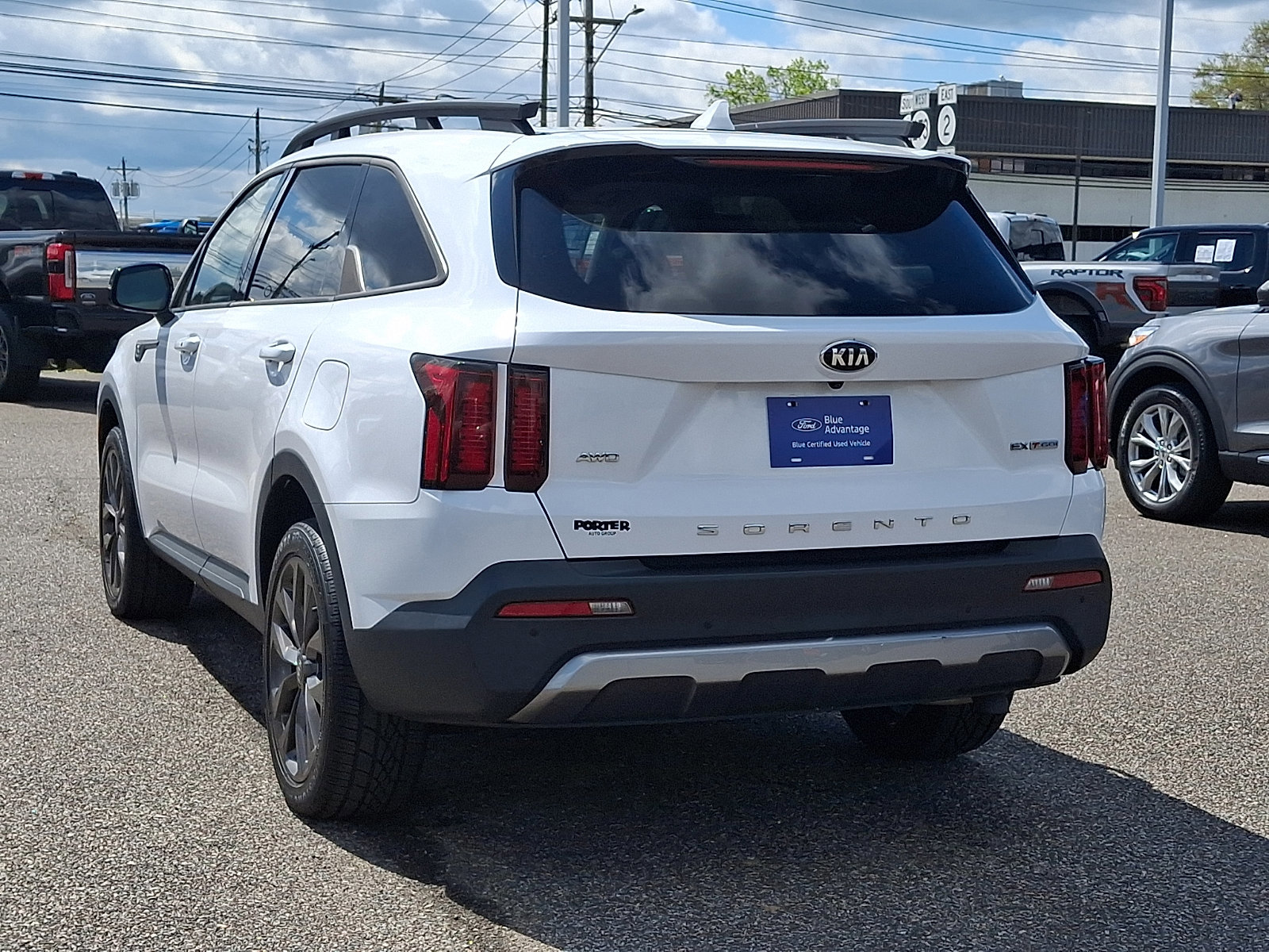 Used 2021 Kia Sorento EX w/ EX AWD X-Line Package image 5