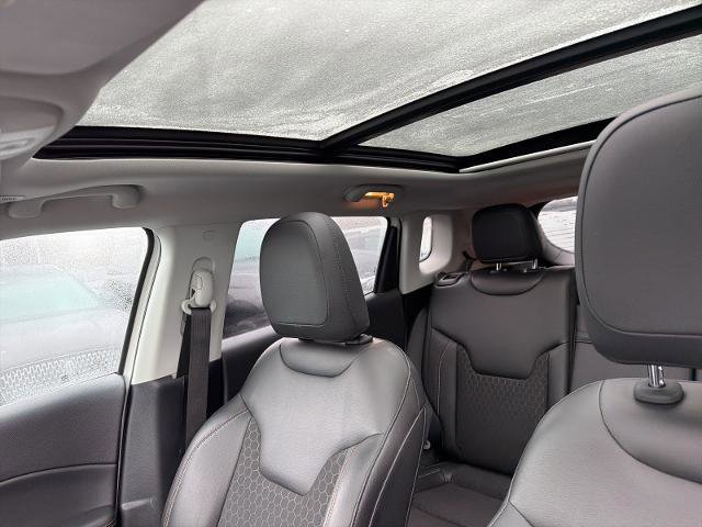 Used 2018 Jeep Compass Latitude w/ Popular Equipment Group image 26