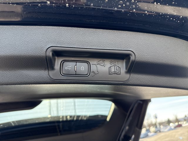 Certified 2023 Ford Explorer XLT w/ Class IV Trailer Tow Package image 13