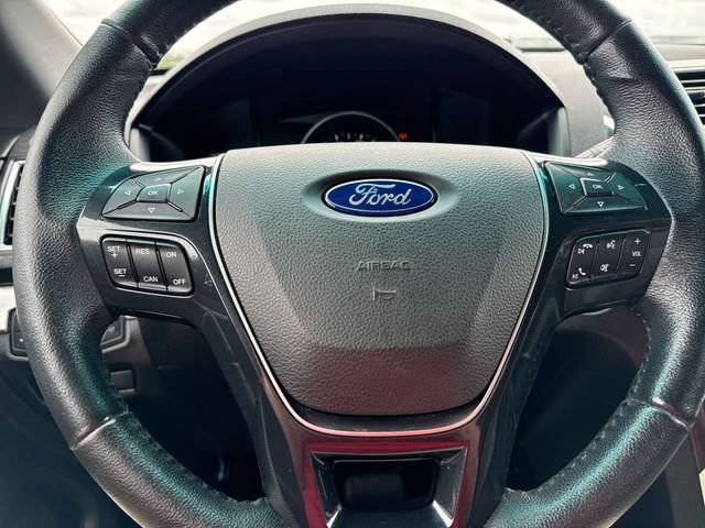 Certified 2017 Ford Explorer Limited FWD image 17