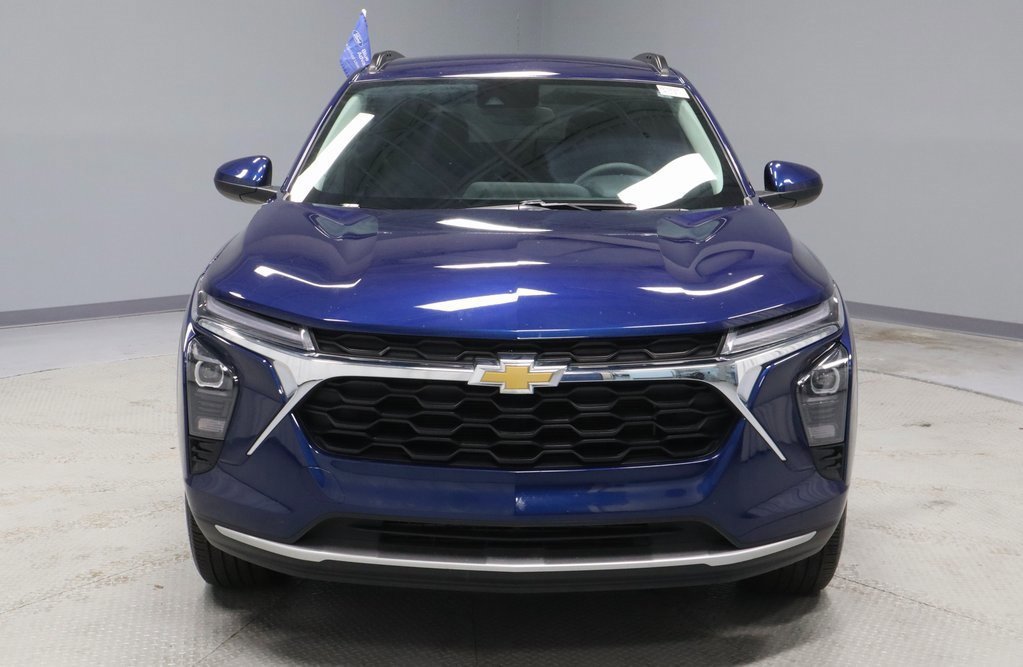 Used 2024 Chevrolet Trax LT image 8