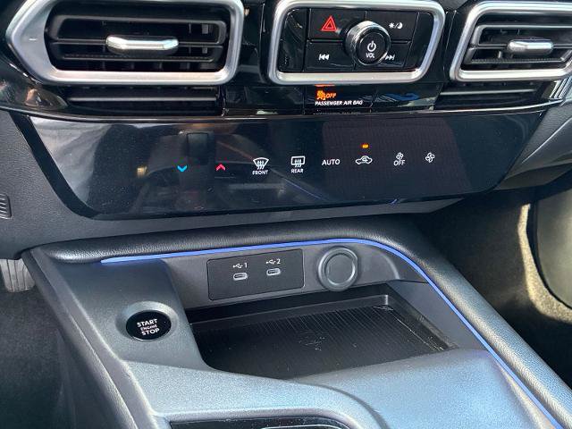 Used 2026 Nissan Sentra SR w/ Floor Mat Package FWD image 21