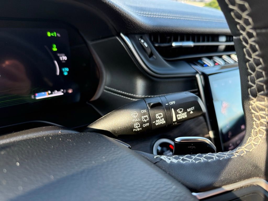 Used 2024 Jeep Grand Cherokee Limited 4xe image 40