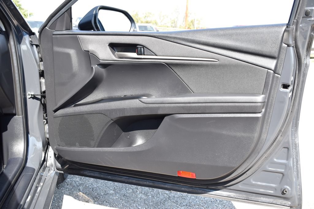 Used 2025 Toyota Camry LE FWD image 35