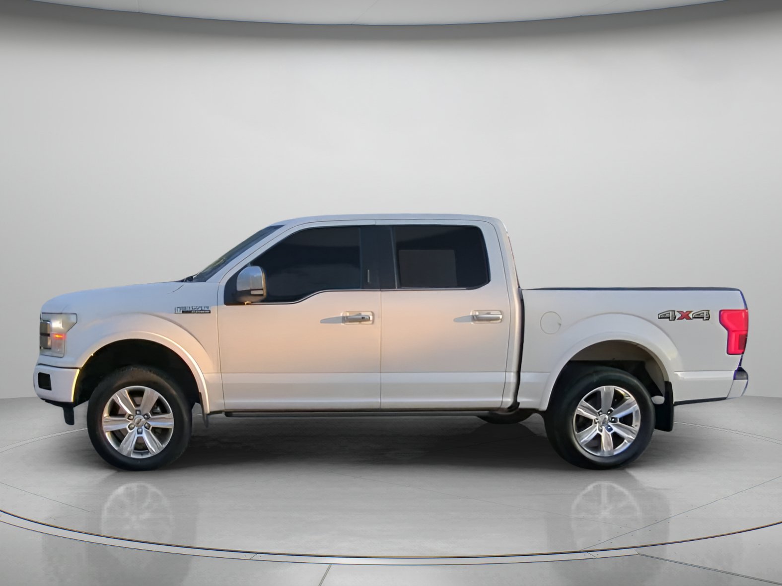 Certified 2019 Ford F150 Platinum AWD/4WD image 16