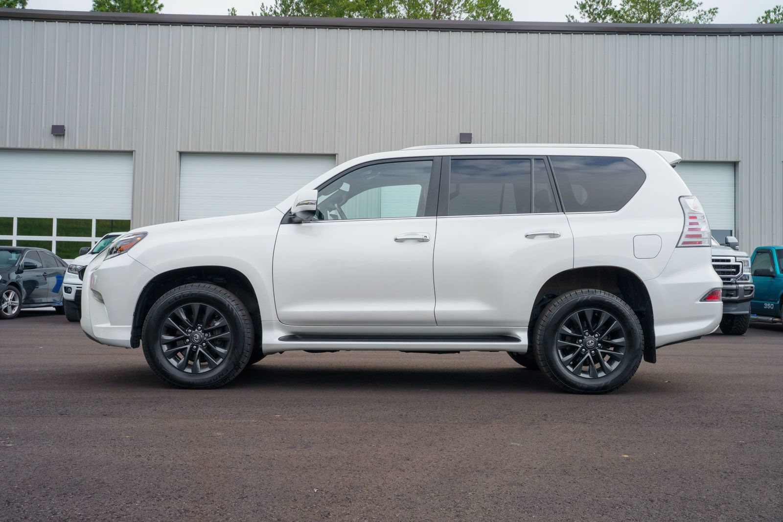 Used 2023 Lexus GX 460 Premium w/ Premium Plus Package AWD/4WD image 4
