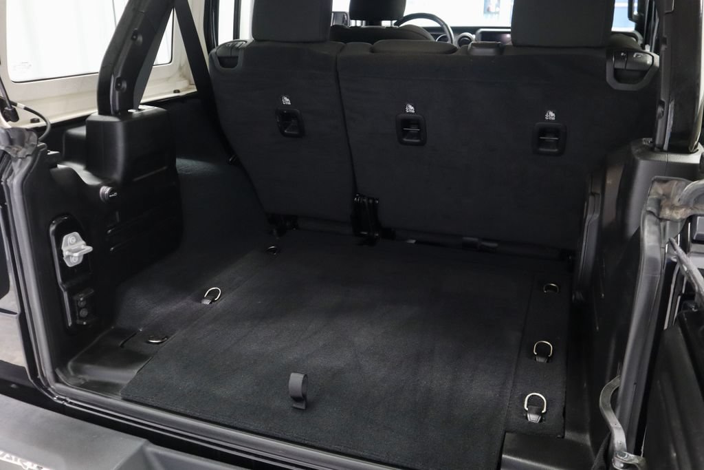 Used 2022 Jeep Wrangler Unlimited Sport AWD/4WD image 15