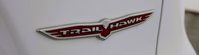 Used 2021 Jeep Cherokee Trailhawk AWD/4WD image 36