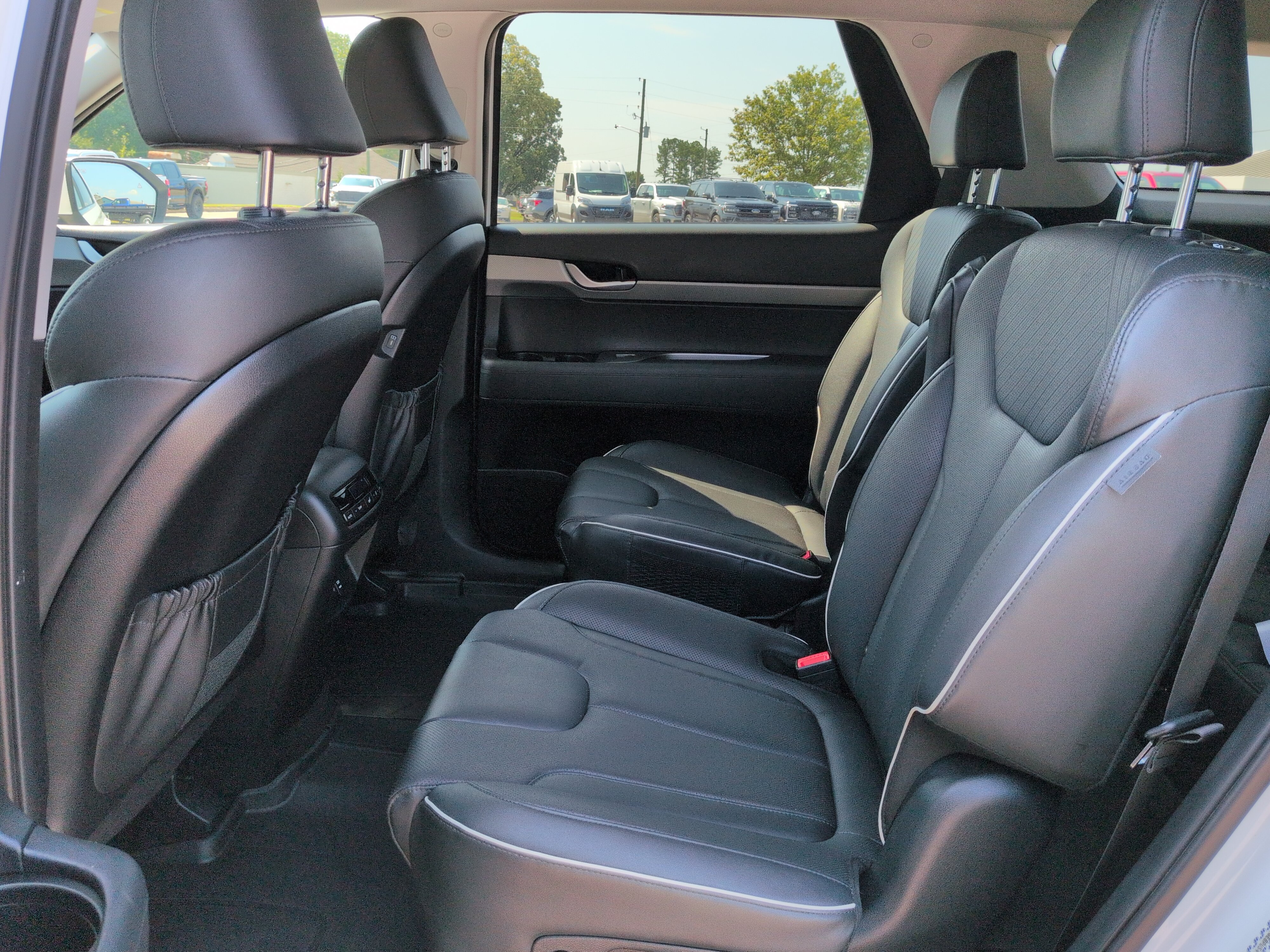 Used 2023 Hyundai Palisade XRT FWD image 12