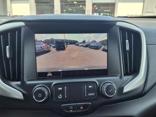 Used 2024 GMC Terrain SLT image 22