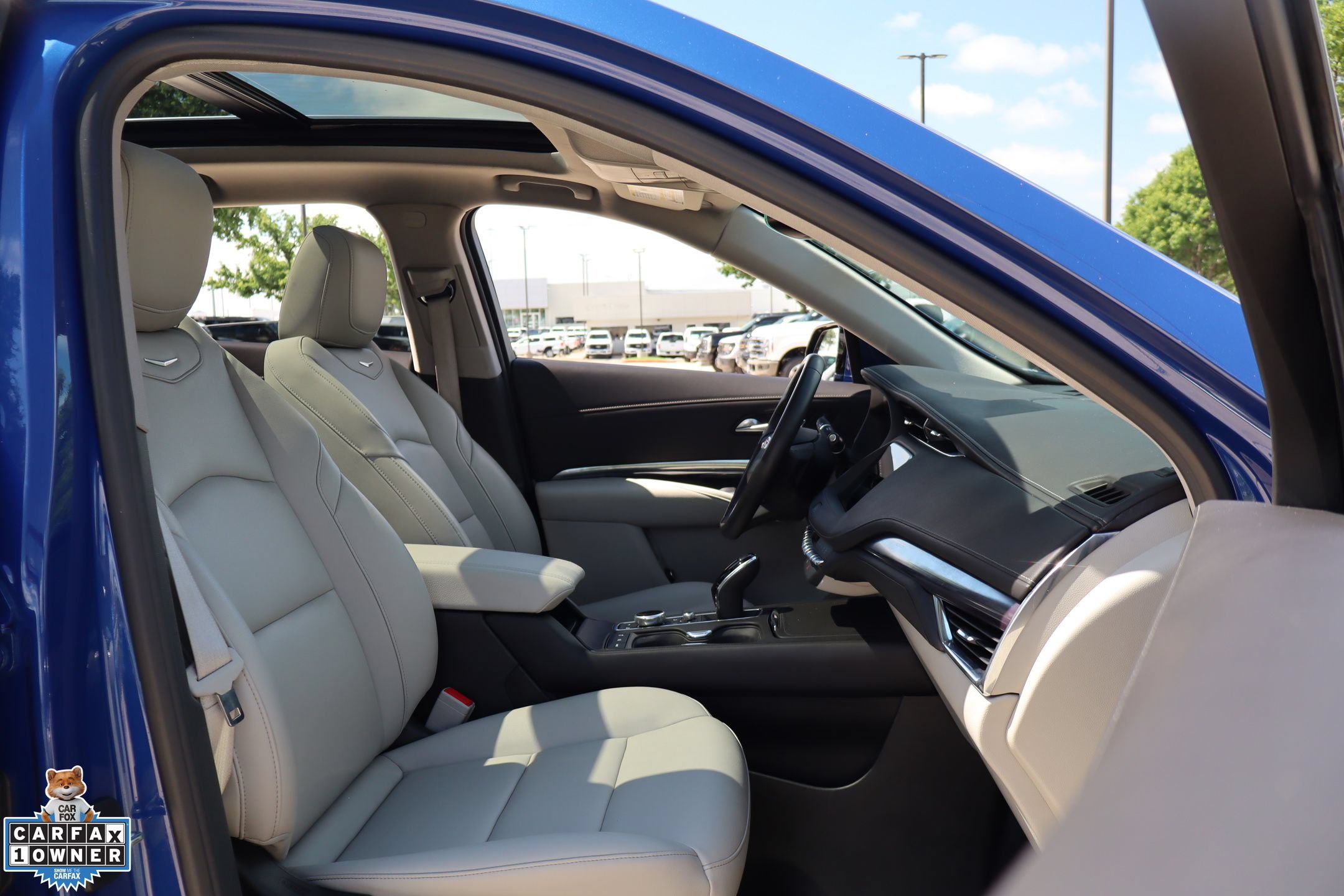 Used 2023 Cadillac XT4 Luxury FWD image 30