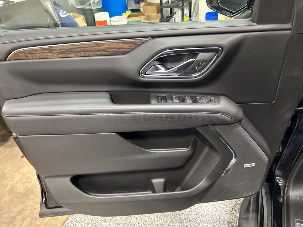 Used 2023 Chevrolet Tahoe Premier AWD/4WD image 14