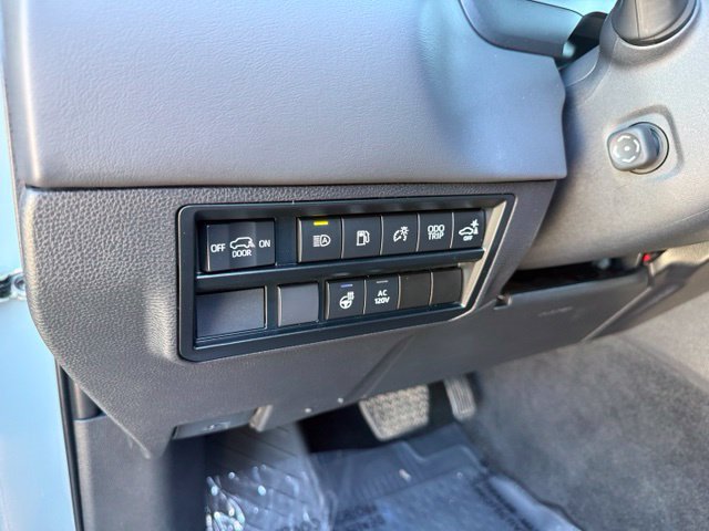 Used 2024 Toyota Sequoia Platinum AWD/4WD image 15