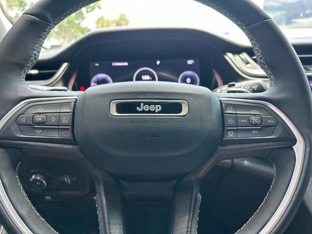 Used 2024 Jeep Grand Cherokee L Limited w/ Black Appearance Package RWD image 23