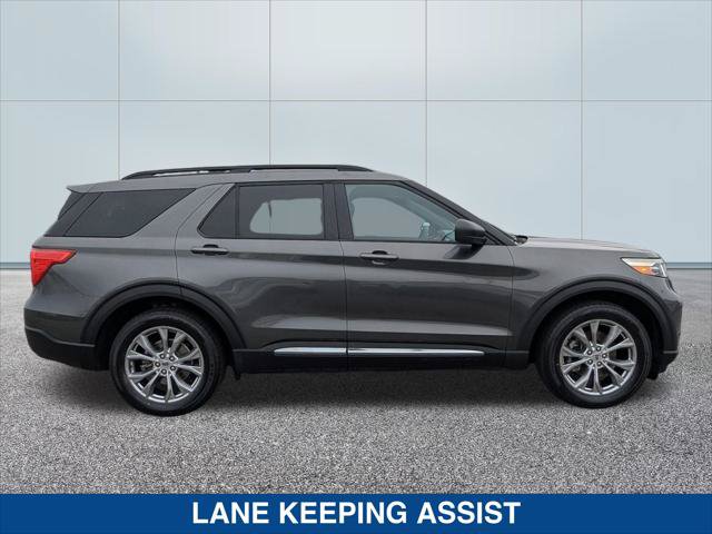 Certified 2020 Ford Explorer XLT w/ Equipment Group 202A AWD/4WD image 6