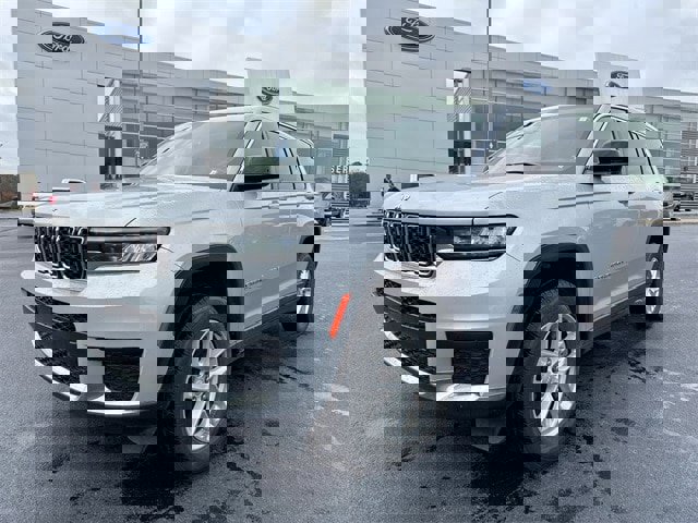 Used 2023 Jeep Grand Cherokee L Laredo