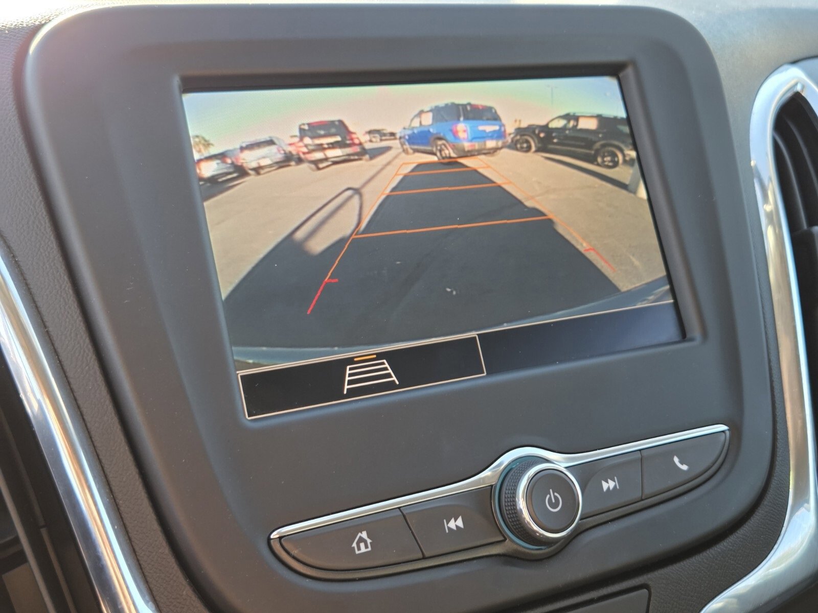 Used 2023 Chevrolet Equinox LT image 21