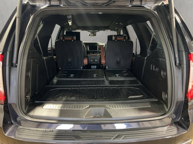 Used 2024 GMC Yukon Denali Ultimate AWD/4WD image 13