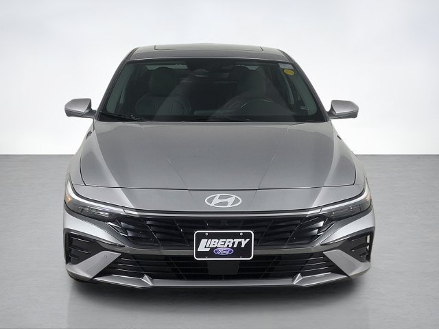 Used 2024 Hyundai Elantra Limited FWD image 8