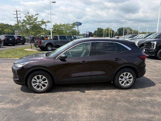 Certified 2023 Ford Escape Active AWD/4WD image 5