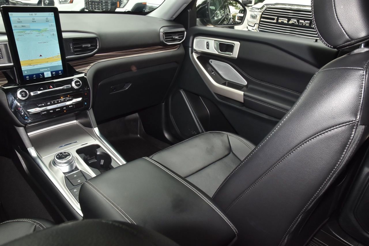 Certified 2024 Ford Explorer Limited w/ Limited Technology Package image 19